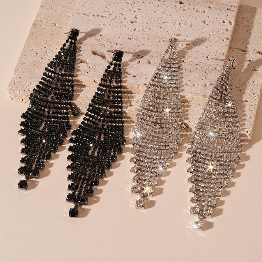 Super flash diamond-set triangular water drop fringed silver needle earrings ins personalized temperament earrings