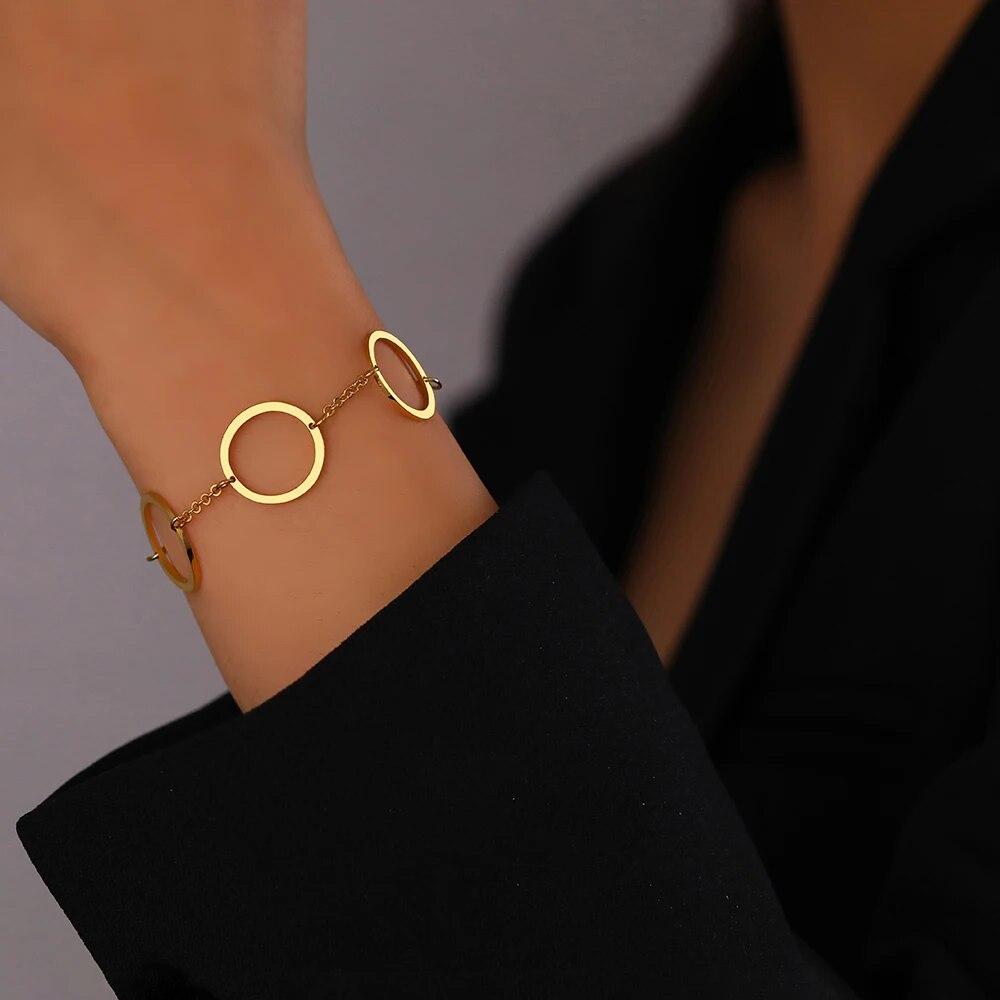 

Stainless Steel Bracelets Minimalist Geometric Circle Pendants Temperament Everyday Wear Kpop Fashion Bracelet For Women Jewelry