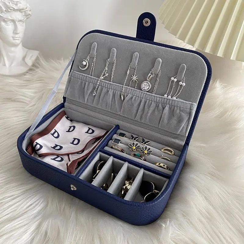 

2025 Portable Jewelry Box Jewelry Organizer Display Travel Jewelry Case Boxes Button Leather Storage Chenille Jewelers Joyero синий