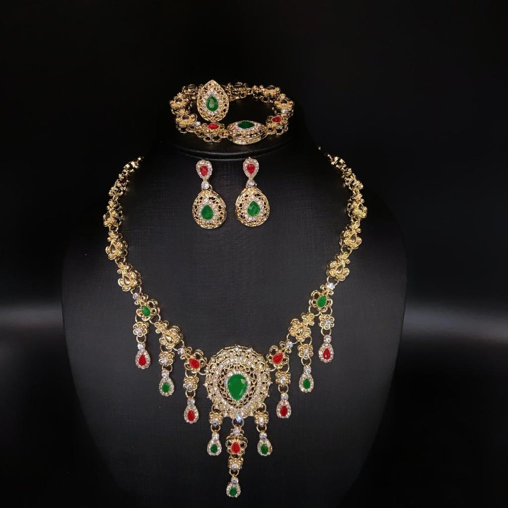 European & American Four-Piece Bridal Jewelry Set: Fashion Alloy Necklace and Ring