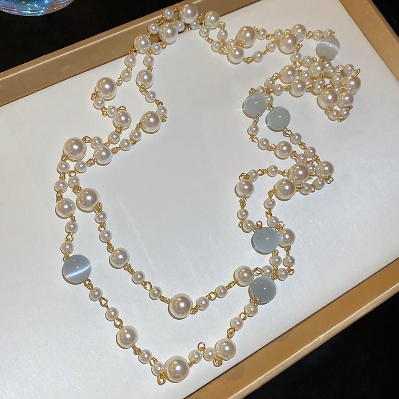 French pearl opal round beaded stacked with crystal necklace court style neck chain light luxury high-end sweater chain