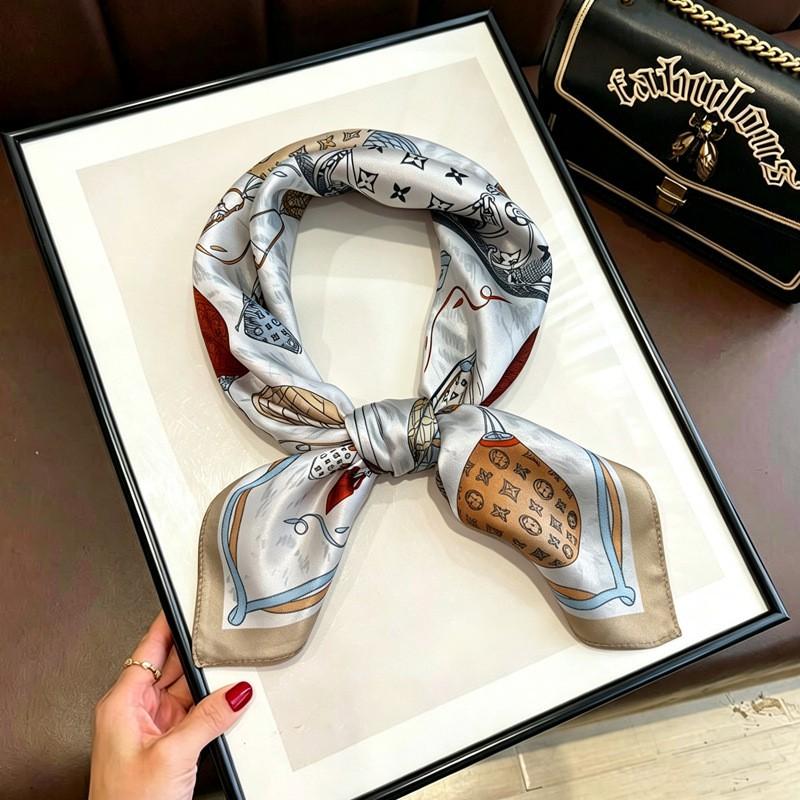 100% Mulberry Silk Scarf 70x70cm Square Neck Wrap Outdoor Air Conditioner Shawl Fashion Headscarf