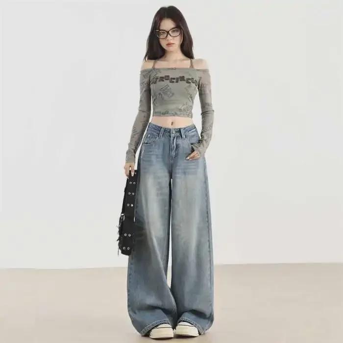 "Women's High-Waist Velvet Wide-Leg Jeans - Warm, Straight Fit for Autumn & Winter"