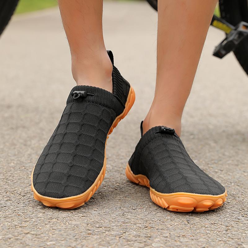 Fashion Barefoot Slip on Shoes Women Men Non-Slip Minimalist Comfortable Breathable Knitted Vulcanized Shoes Casual Outdoor Running Foot