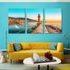 Bellissimo Paesaggio di Città Costiera Tramonto Crepuscolo Cavalletto Faro Poster Pittura su Tela Per Soggiorno Casa Arte Decorazione Moderna