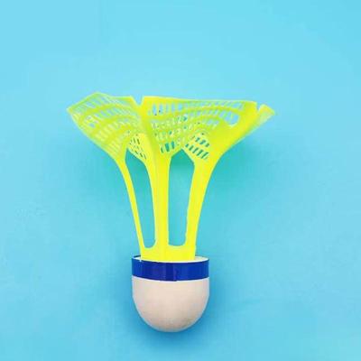 Badminton – Shuttles