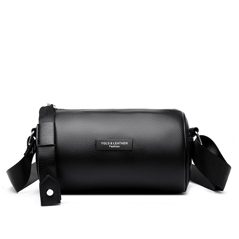 

Women s bag new street trend wide shoulder underarm pillow bag simple single shoulder oblique span bag чорний