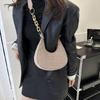 Sophisticated Shoulder Bag Felt Handbag Crossbody Bag with Chain Strap for Women