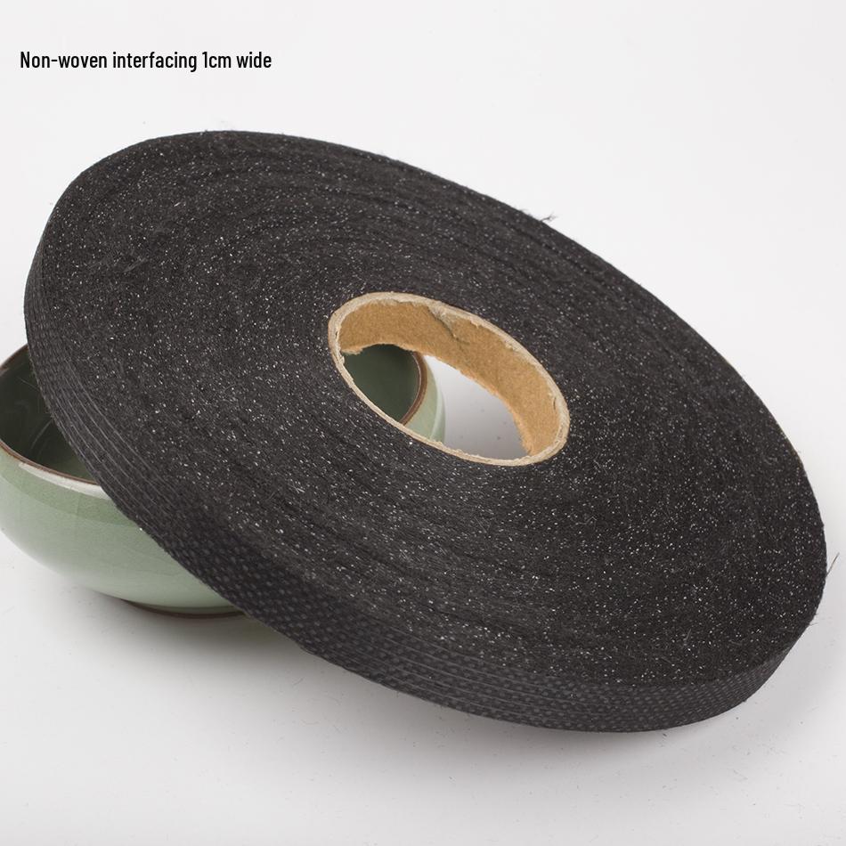 

1СМ Клеевая лента для обработки края одежды по прямой нити