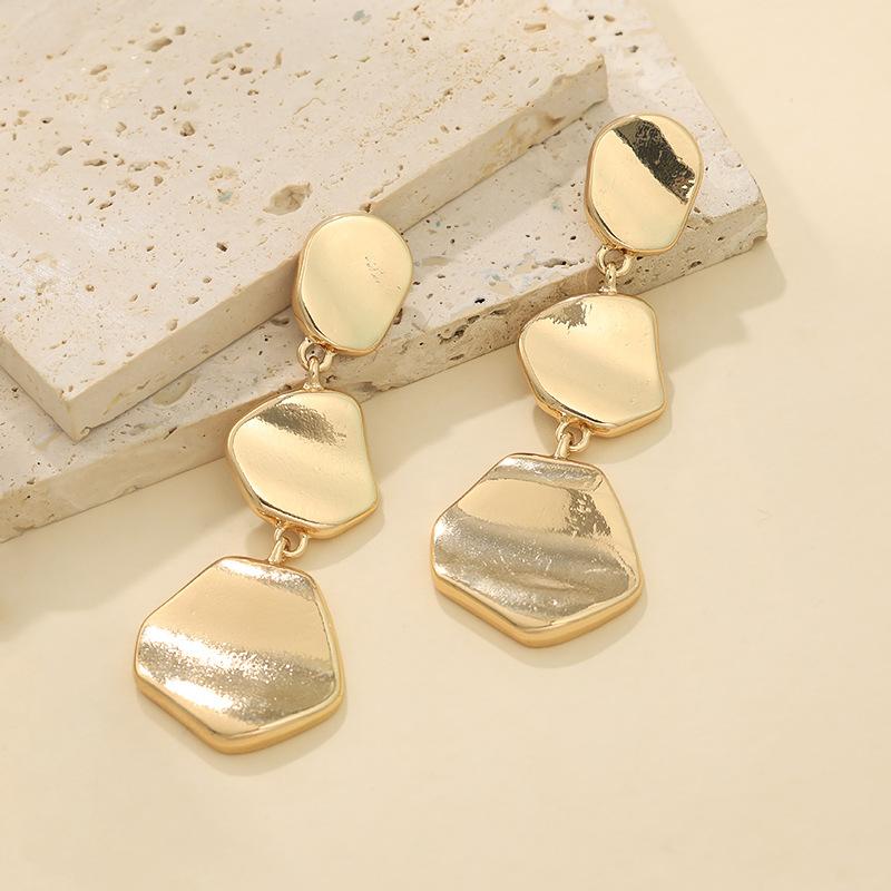 Personalized retro smooth geometric round stud earrings versatile premium feeling gold-plated earrings earrings wholesale