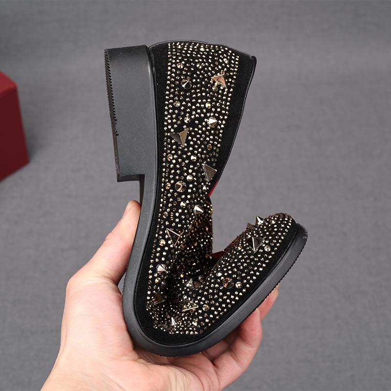 Mode Mode Herren Goldener Anhänger Strasssteine Rock Punk Freizeitschuhe Ballerinas Männlich Heimkehr Hochzeitskleid Schuhe Zapatillas Hombre