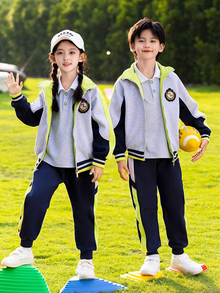 Zestaw 3-częściowy mundurek przedszkolny i podstawówkowy w stylu preppy na wiosnę i jesień. Idealny na Dzień Sportu i Jednolite Ubranie Klasowe.