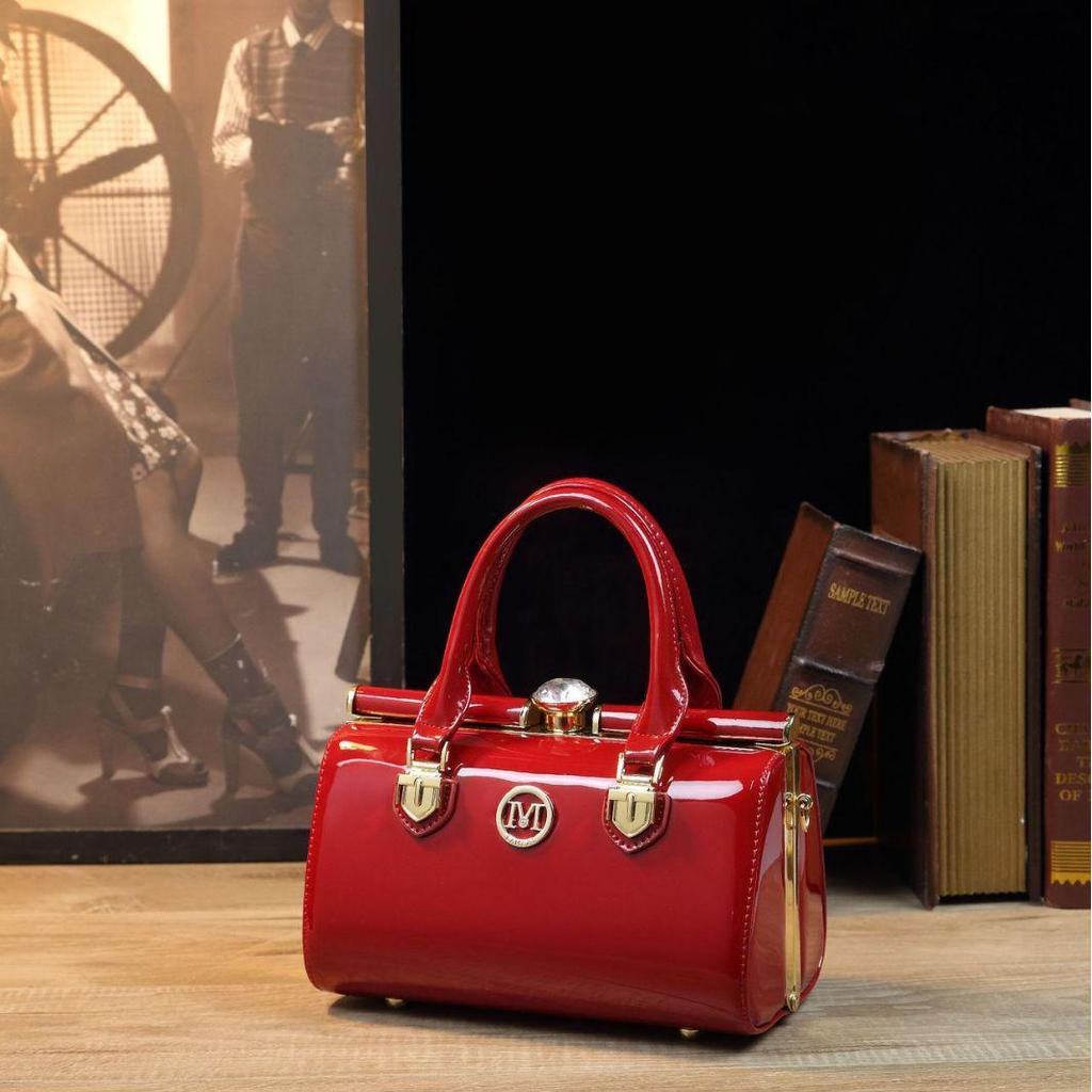 2023 Autumn High-End Retro Patent Leather Women's Handbag - Wedding & Festive Bright Red.