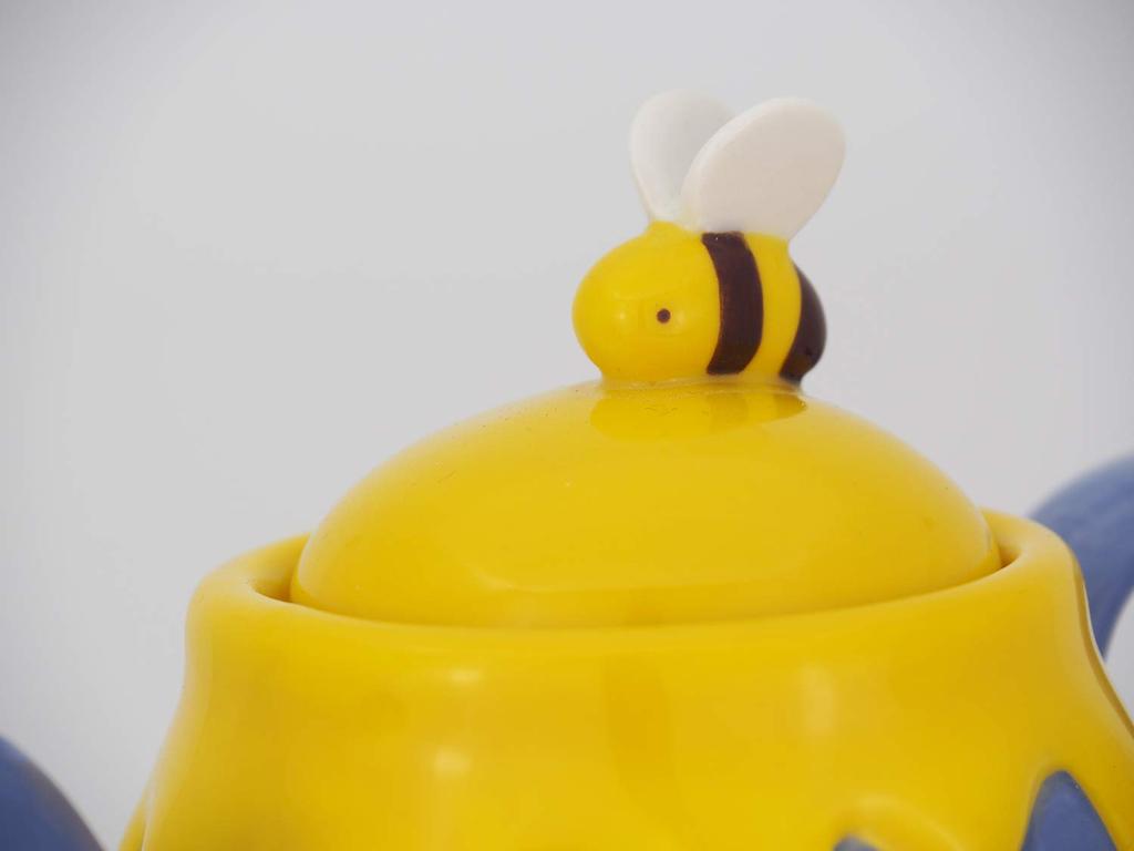 Disney the Honey Pot Teapot 590ml Purple Tea Pot Teapot Winnie the Pooh Goods Ornament Disney Interior SAN2945 "Winnie Pooh"