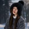 Neue Plüschmütze von Lei Feng für Damen, Wintermütze zum Radfahren, dick gefüttert, warm, mit Ohrenschutz, gestrickte Wollmütze, Kälteschutz für Nordostindien