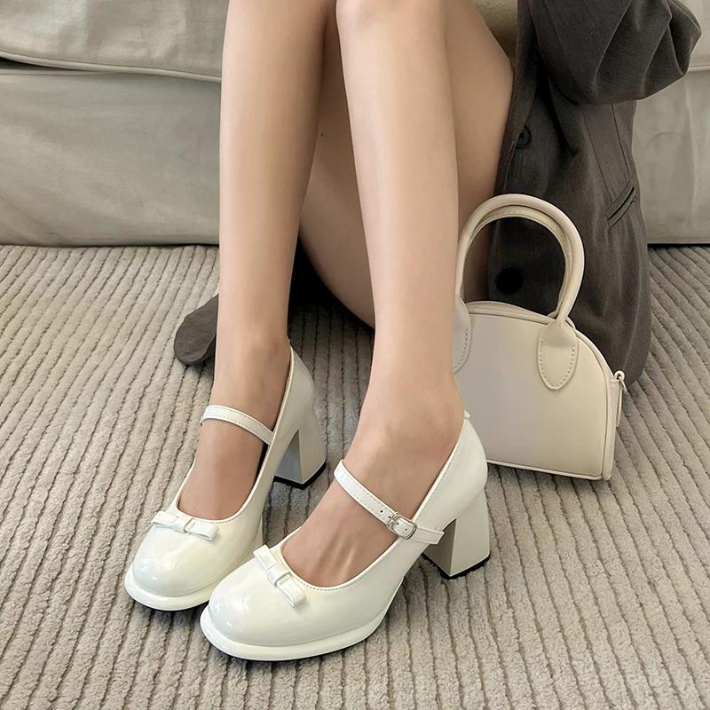 

Woman s Heel Classic Lolita Shoes Cute Bow Tie Strap Buckle Vintage Mary Jane Shoes Patent Leather Platform Pumps Heels 35 бежевий