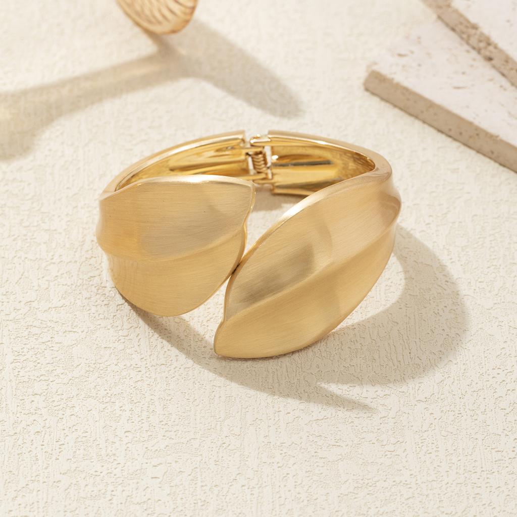 DIEZI 6 Stijlen Overdreven Hip Hop Mat Metaal Manchet Armbanden Mode Geometrisch Lente Armbanden Voor Vrouwen Armband Mannen Sieraden