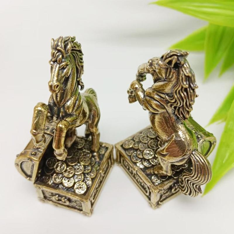 Metallpferd-Statuen Skulpturen Dekorative Tierfiguren Tischdekoration Symbole Reichtum Karriere Heimdekorationen