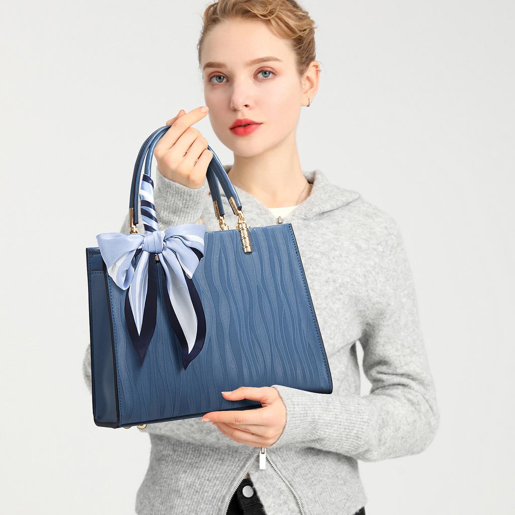 Mother's Day gift bag for women 2024 summer new style light luxury versatile middle-aged mom bag elegant shoulder handbag