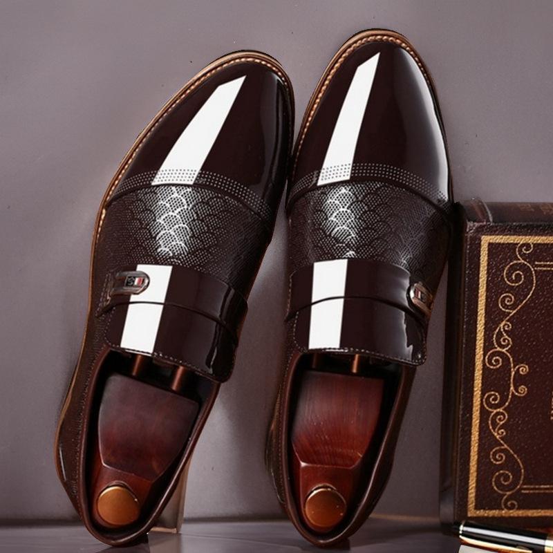 Klassische Herrenschuhe Business-Kleiderschuhe Büro Rutschfeste Lederschuhe Slipper Hochzeit Formal Oxfords PU-Leder Arbeitsschuhe Loafer