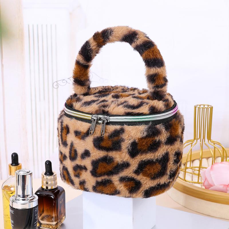Große Kapazität Kosmetiktasche mit Leopardenmuster Hohe Schönheit Kosmetiktasche Reise Kosmetik Aufbewahrung Kosmetiktasche Neue Große Kapazität