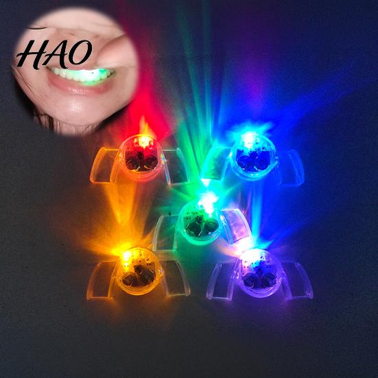 Flashing Mouth Piece for Cosplay Halloween LED Light-up Braces, Multi-color Mouthpiece, Trick-or-treat Fun Electronic Glowing Teeth Decoration