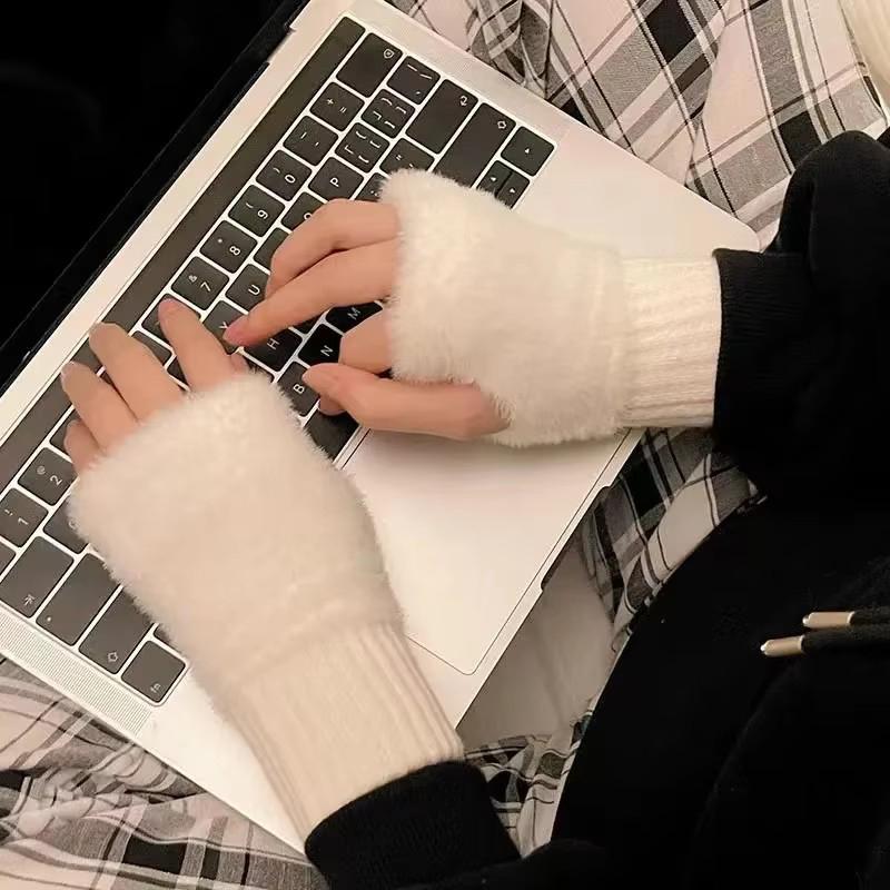 Mink Fleece Soft Winter Warmth Half Finger Gloves For Women'S Solid Color Plush Knitted Fingerless Gloves Wrist Mittens Writting