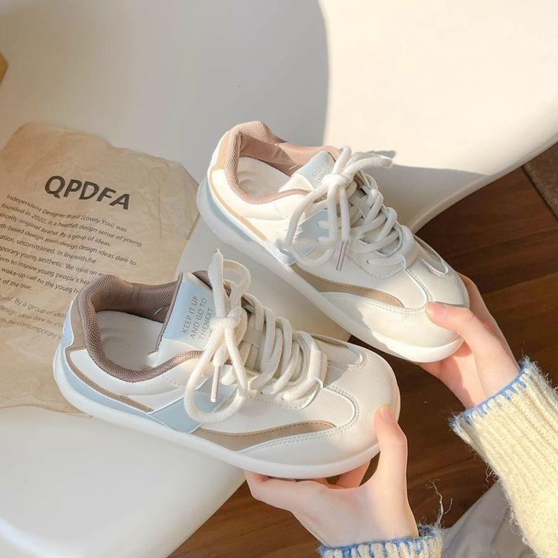 Niche versatile shoes women's new thick baseplate shoes retro little white shoes women