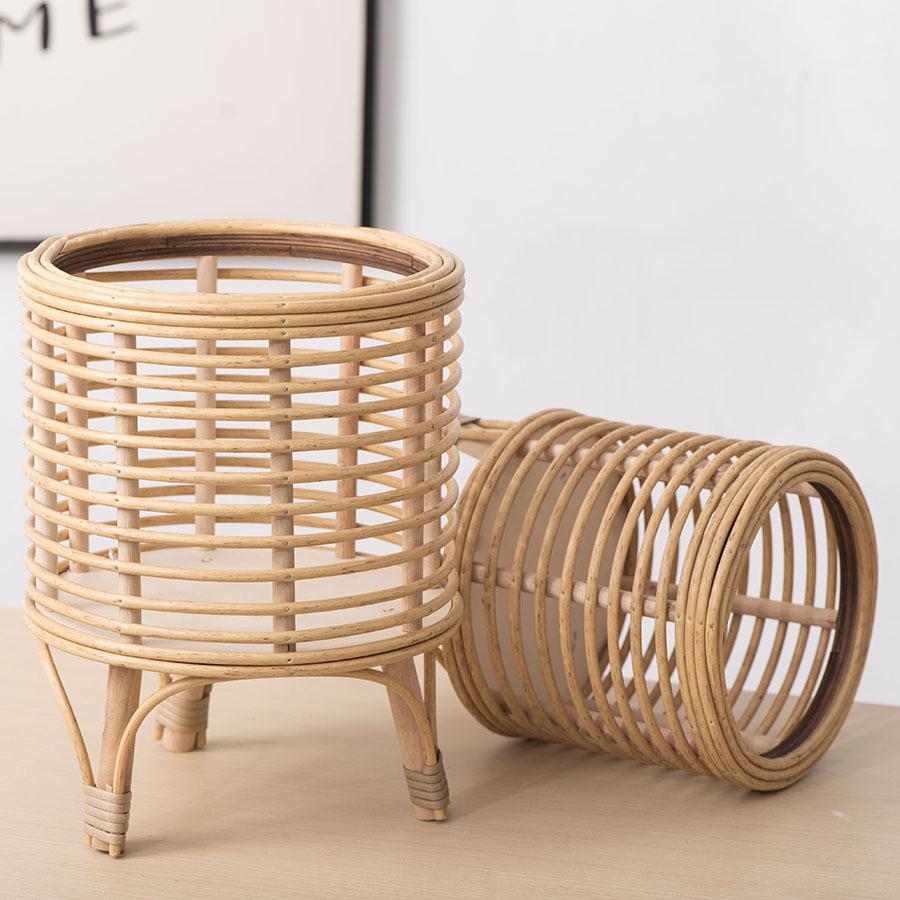 Nordisches Blumentopfregal aus Rattan, handgewebter, bodenstehender Pflanzenständer für Wohnzimmer, Balkone, Hotels und Privatunterkünfte – kreatives Dekor.