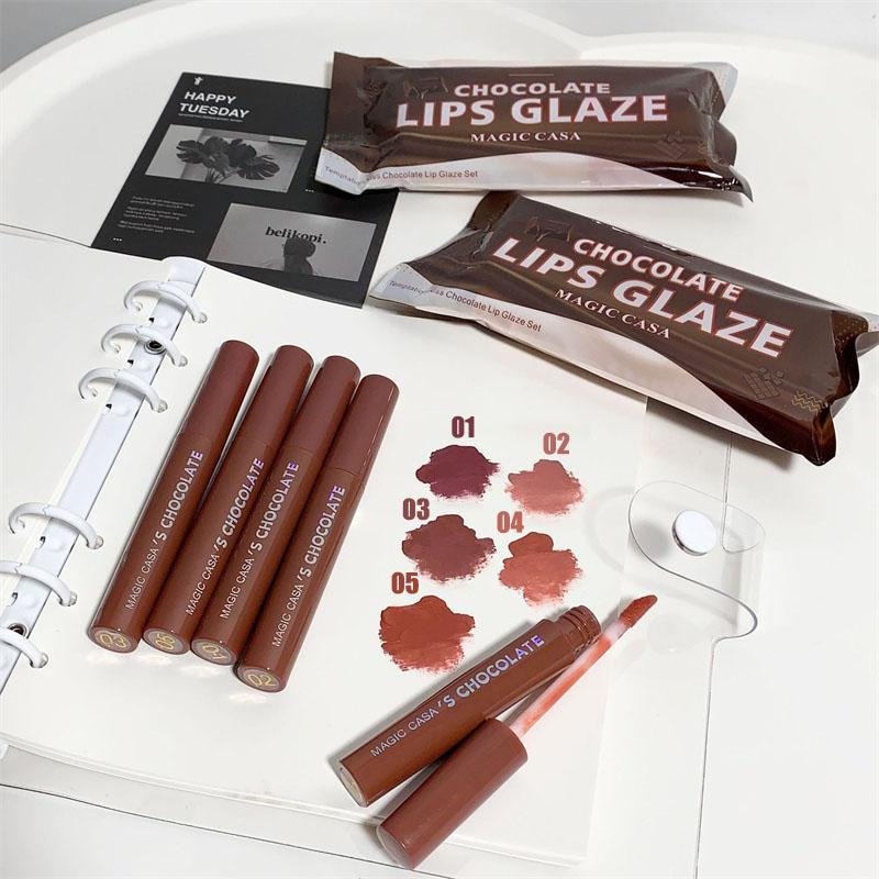 Set di cinque lucidalabbra color cioccolato Rossetto opaco opaco a lunga tenuta Adatto per studentesse