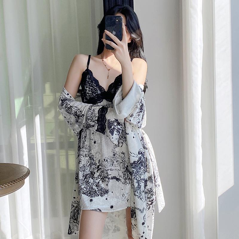 2025 Women's Gold Velvet V-Neck Pajamas - Long Sleeve, Mid-Length, Loose Fit, Autumn Fairy Style Homewear