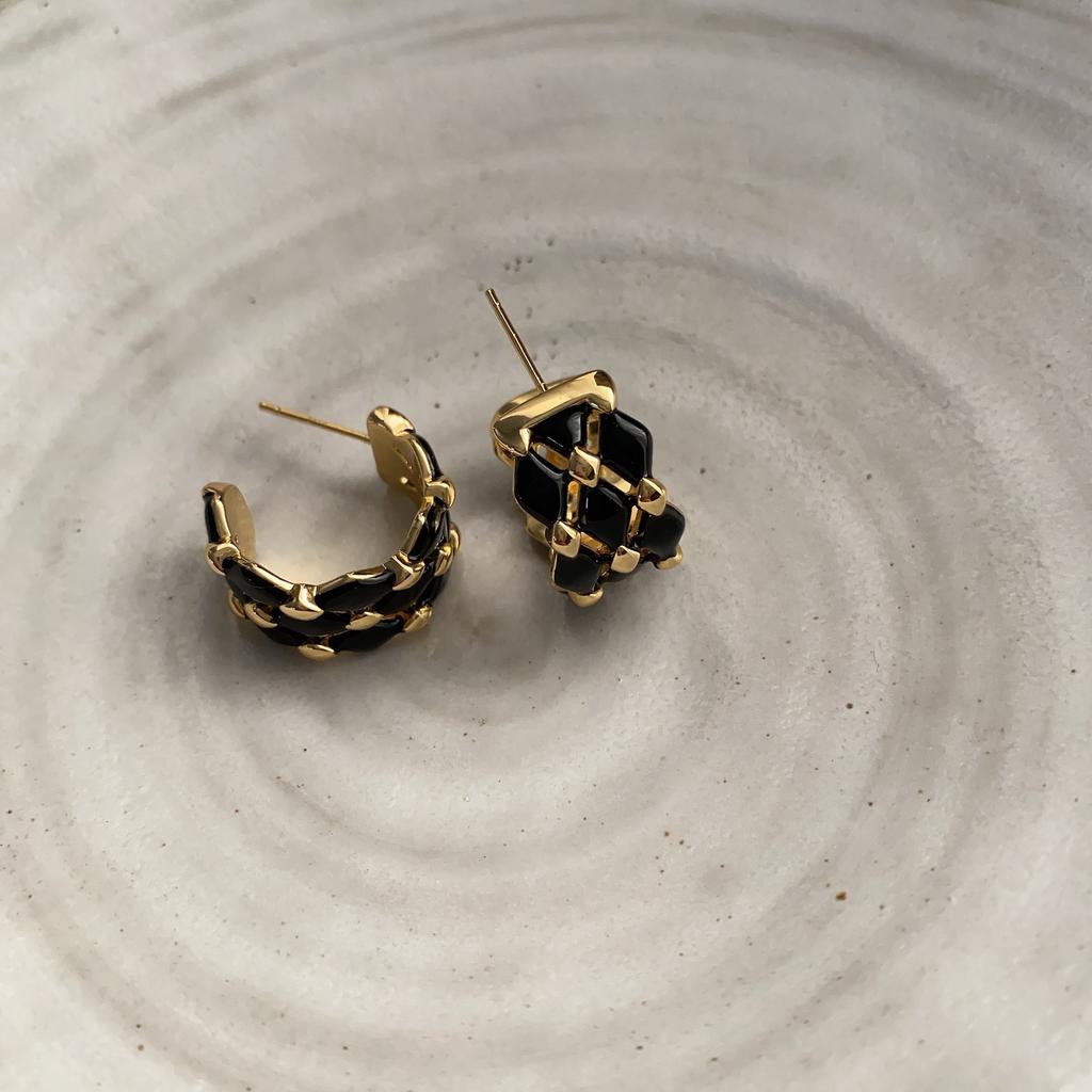 Black Gold Enamel Oil Drop C-Shaped Color Matching Earrings Light Luxury High Sense Fashion Rhombus Earrings Commuter Women