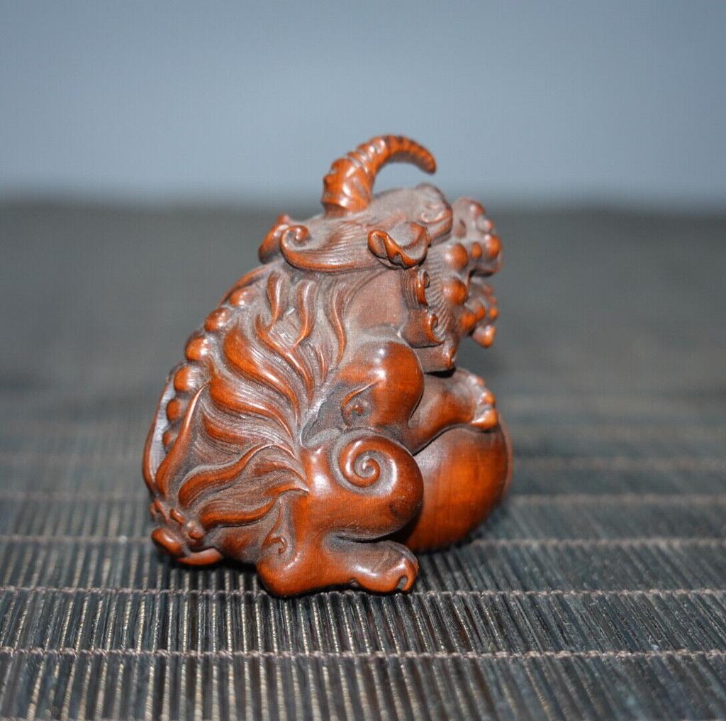 Chinese Antique Boxwood Carving Exquisite Unicorn Pixiu Statue Collection Art