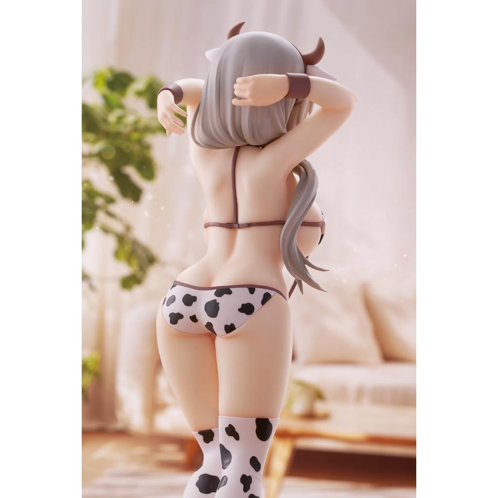 Uzaki-chan Wants to Play! GLITTER&GLAMOURS Tsuki Uzaki Cow Swimsuit Ver.