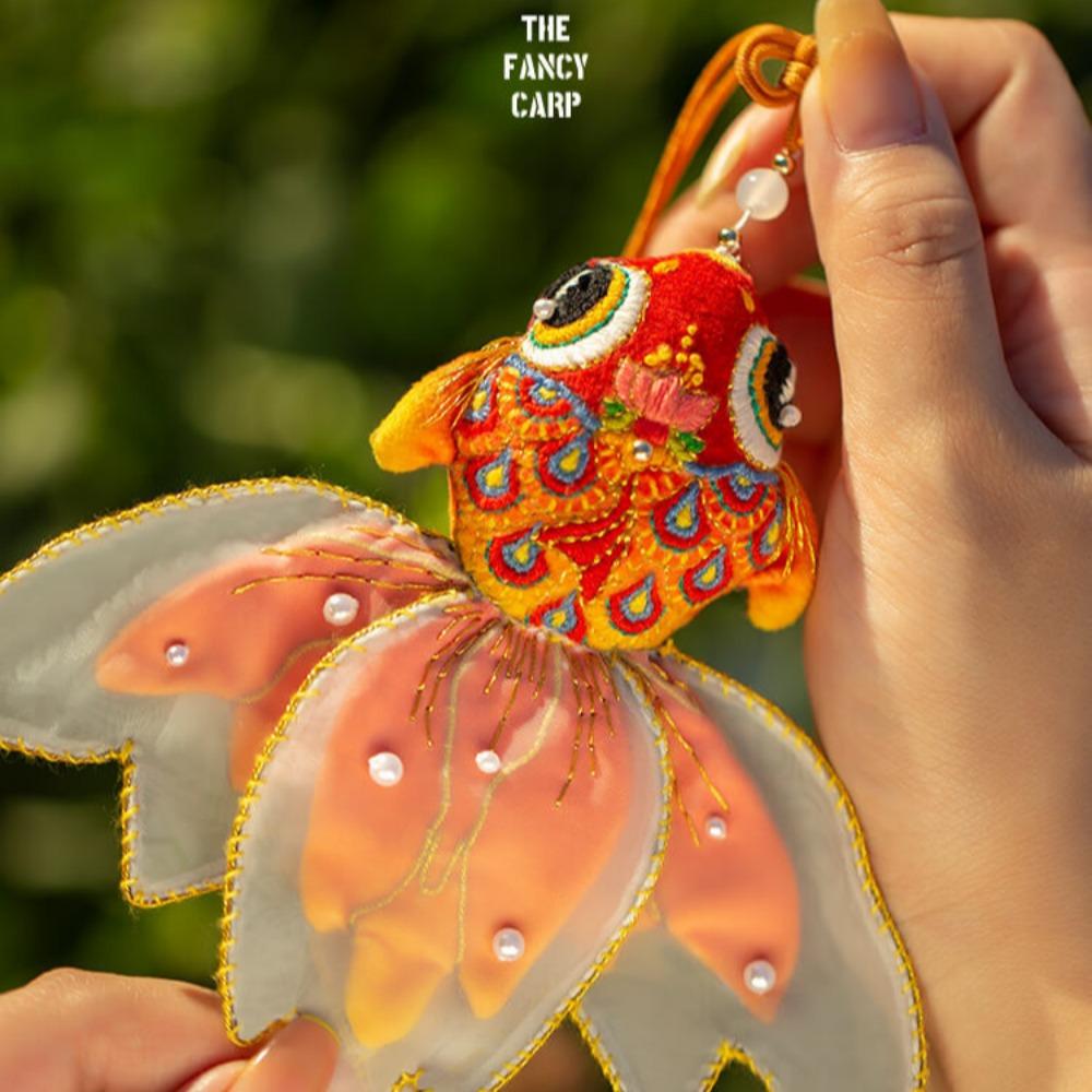 Koi Barış Maskotu, İşlemeli El Yapımı, Kendin Yap Malzeme Paketi, Altın Cırcır Böceği Tütsü Kesesi, El Tipi Kolye, Şanslı Hediye Kesesi