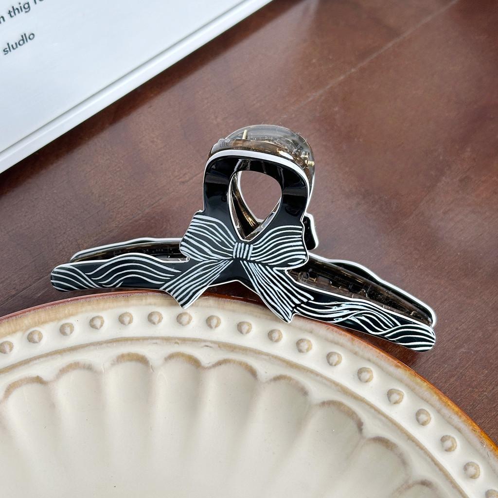 Elegant Hair Claw Clip In Polka Dot Design With Charming Bow For Daily Use