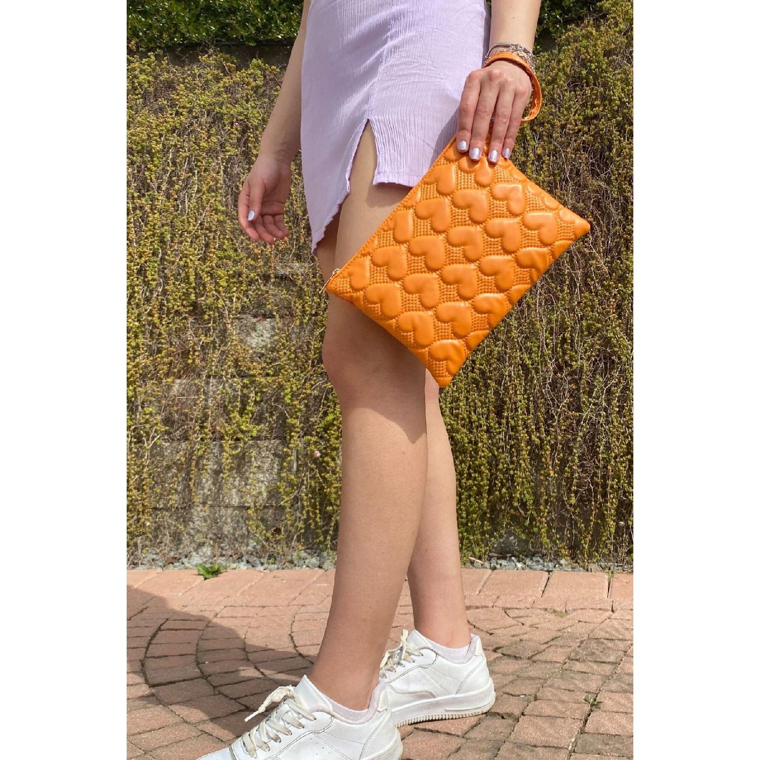 

Orange Heart Patterned Portfolio Clutch Hand Bag фуксия