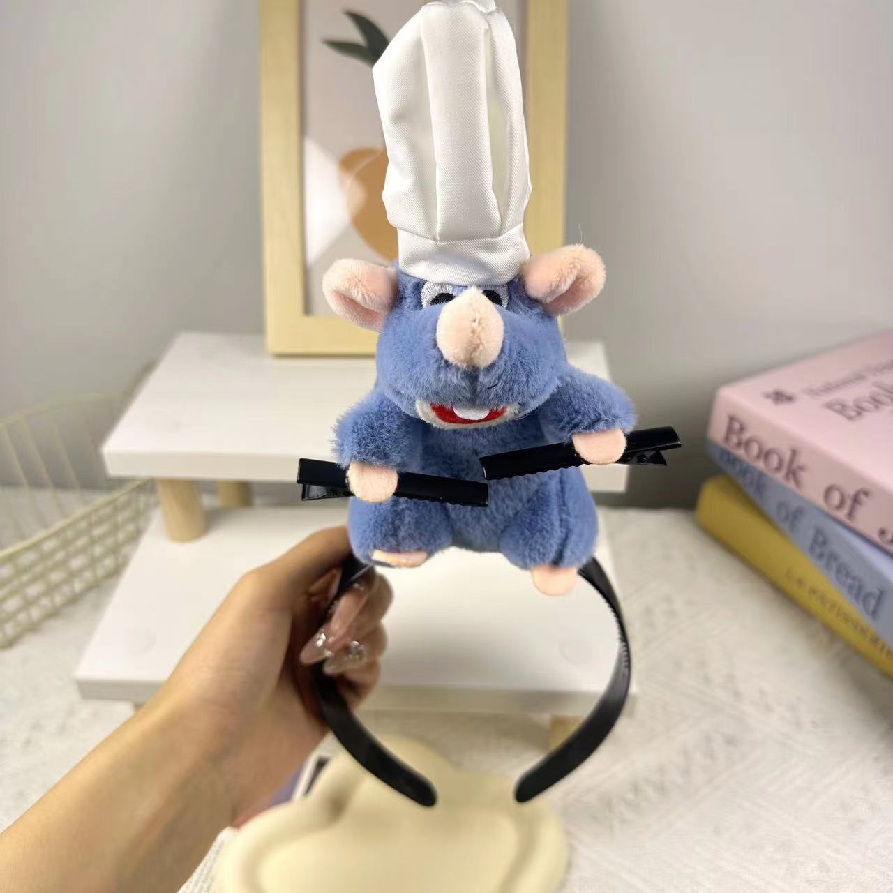 Рататуй Реми Плюшевый Шеф-повар Мультяшная Мышь Повязка на Голову Заколка для Волос Фото-Аксессуар для Головы Креативное Крепление Разработано для Девочек Подарки на День Рождения