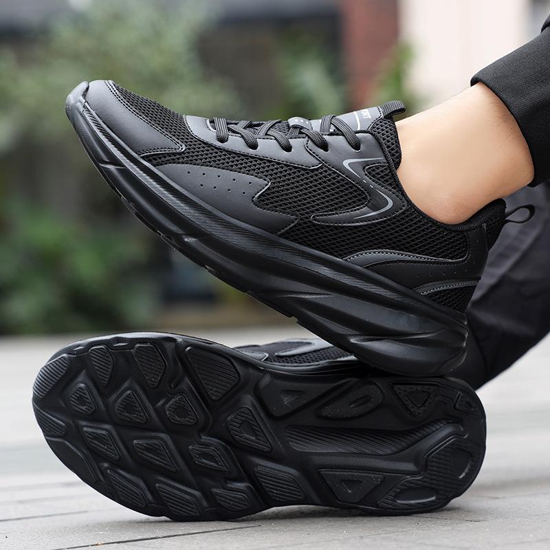 Large size men's outdoor leisure lightweight shock absorption wear-resistant running sports shoes men's fitness travel white shoes