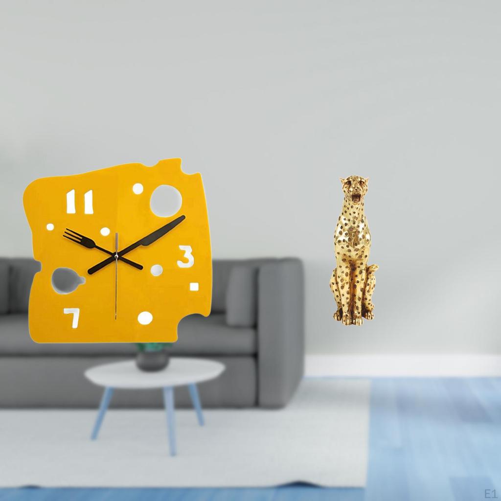Nordic Minimalist Cheese Clock And Gold Cheetah Figurine Animal Sculpture Decorative Table