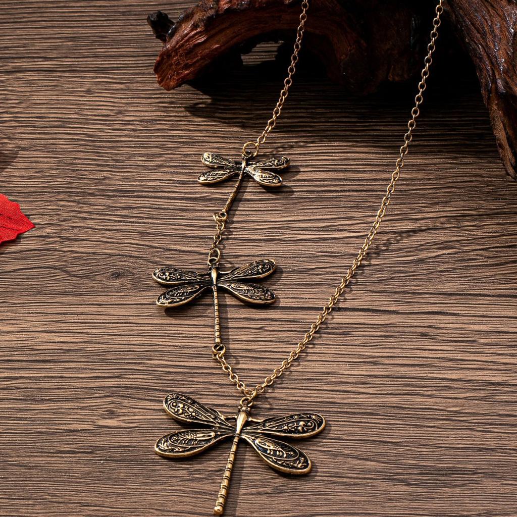 Retro elegant simple fashion temperament personality versatile khaki dragonfly shape necklace jewelry women