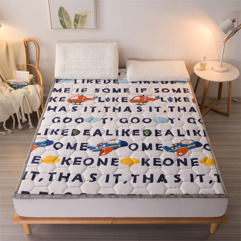 Weiche, bequeme Schlafmatratze, luxuriös, Kingsize, minimalistisch, Doppelmatratze, Federung, faltbar, für Erwachsene, Schlafzimmer, Wohnmöbel