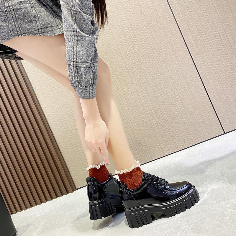 

Туфли на платформе с маффинами, маленькие кожаные туфли, женские, весна и осень 2025, колледж, британский стиль, одинарные туфли, зимние, с увеличением высоты, женские туфли, бархат 39