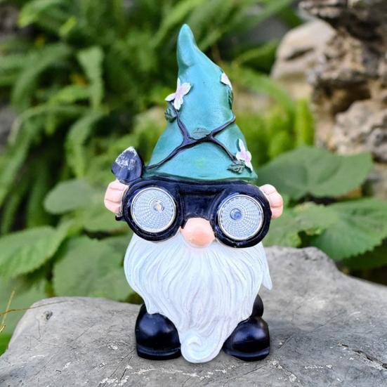 Garden Gnome Statue Outdoor Gnome Sculpture with Solar Lights Resin Gnome Holding Telescope Decoration for Lawn Yard Patio