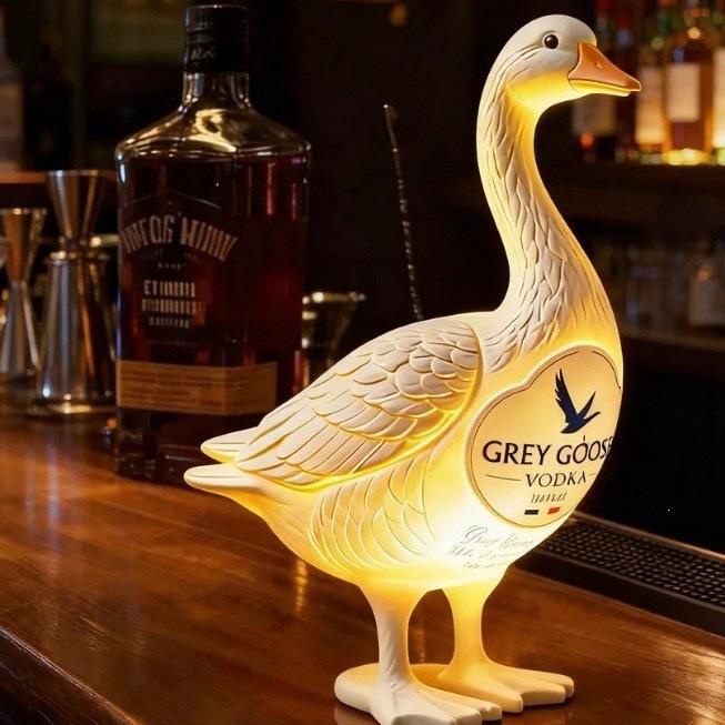 Creative Goose Shape Night Light Socket Light Resin Bonfire Atmosphere Light Bedroom Bar Decoration Led Night Light