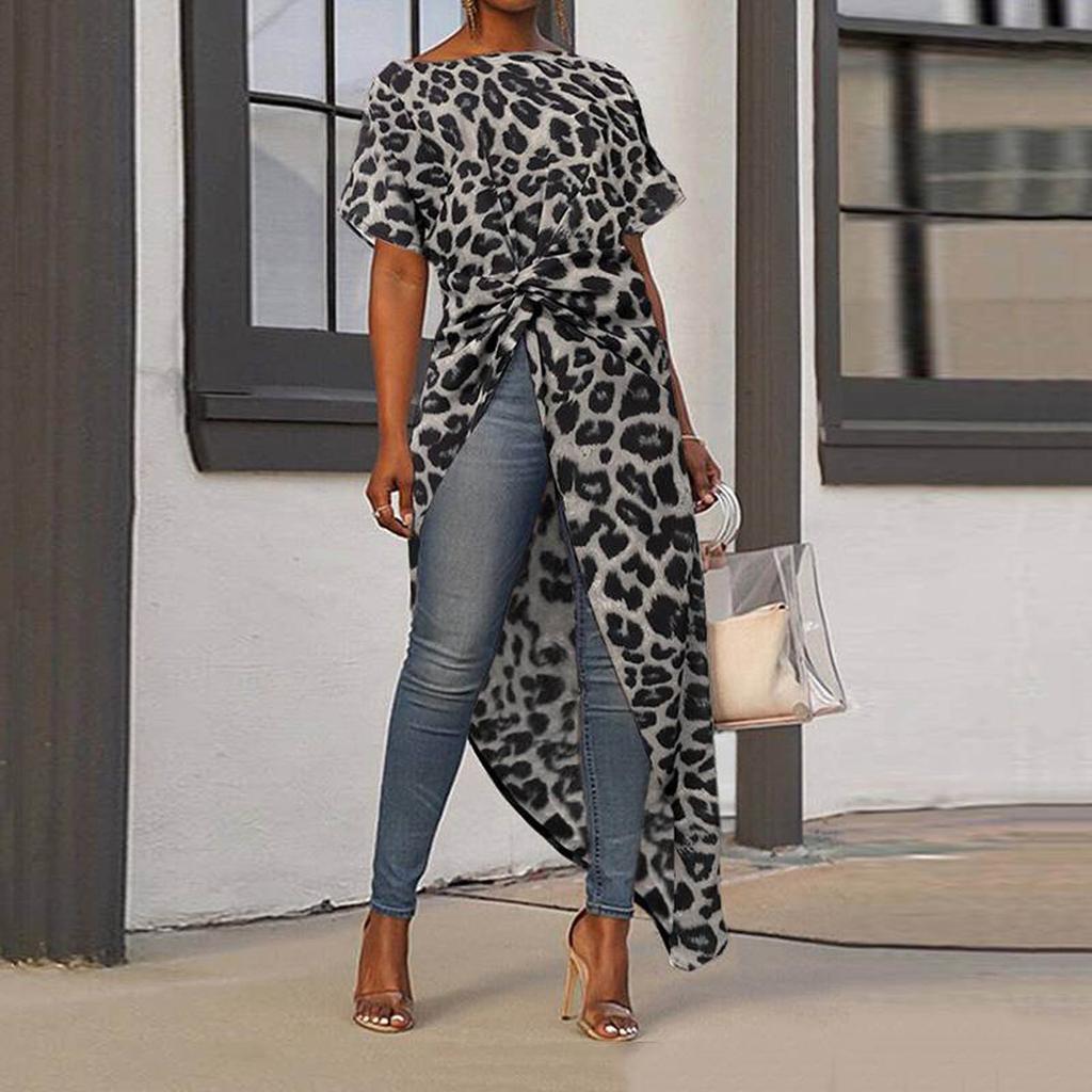 Dámský asymetrický lem jednobarevný leopardí potisk s kulatým výstřihem, volný krátký rukáv