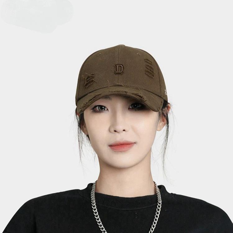 

Hole baseball hat women s 2024 new retro big head circumference versatile face little couple cap tide Adjustable