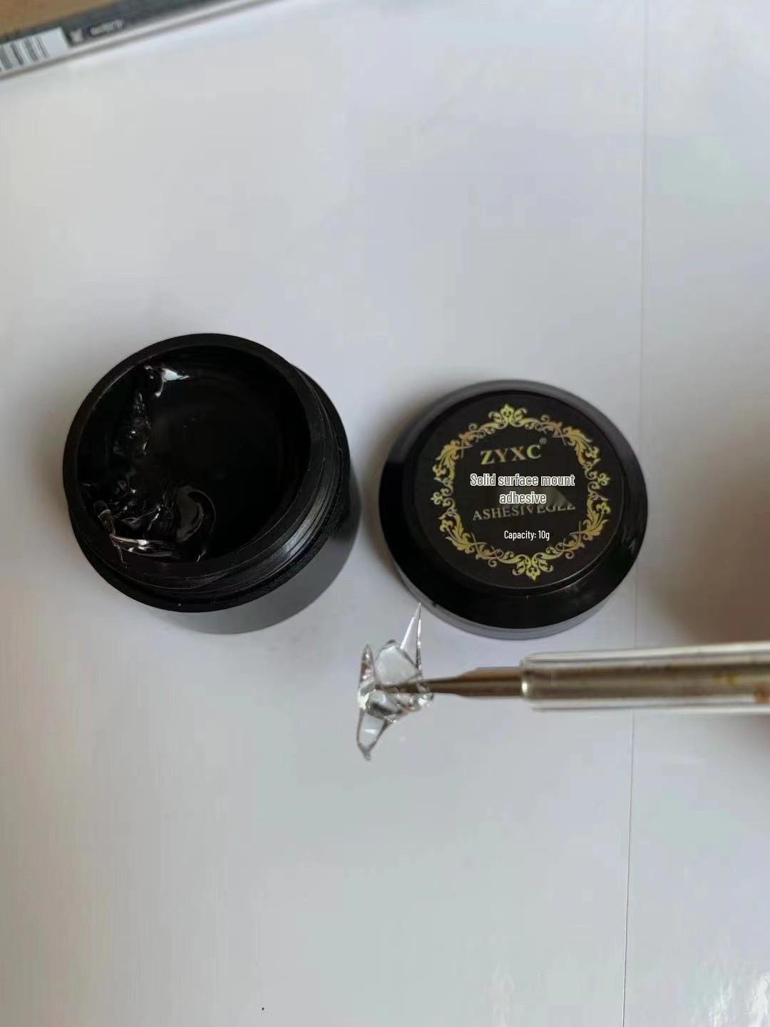 

2023 Долговечный нетекучий гелевый патч для ногтей: Твердый клей для прочных, не повреждающих ногтевую пластину типсов с усиленной алмазной адгезией