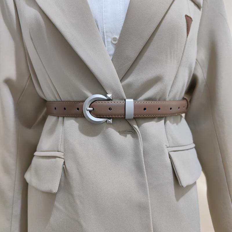 Women Trendy Solid Color Leather Belt With Metallic Buckle For Style Everyday