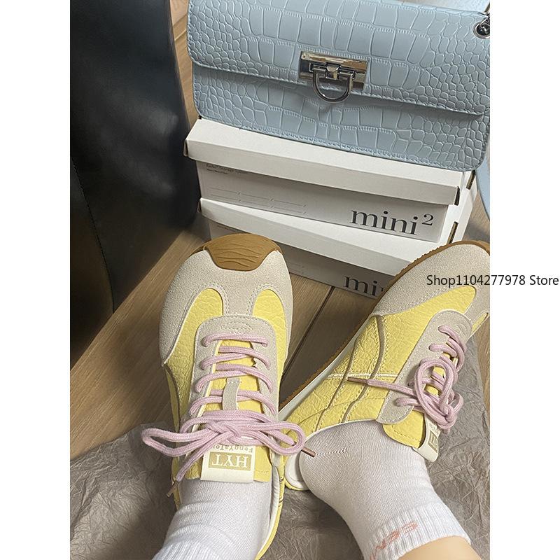 Fashion German Training Shoes Women 2025 New   Leather Women Sneakers Flat Lace-up Retro Large Size Forrest Gump Shoes Women